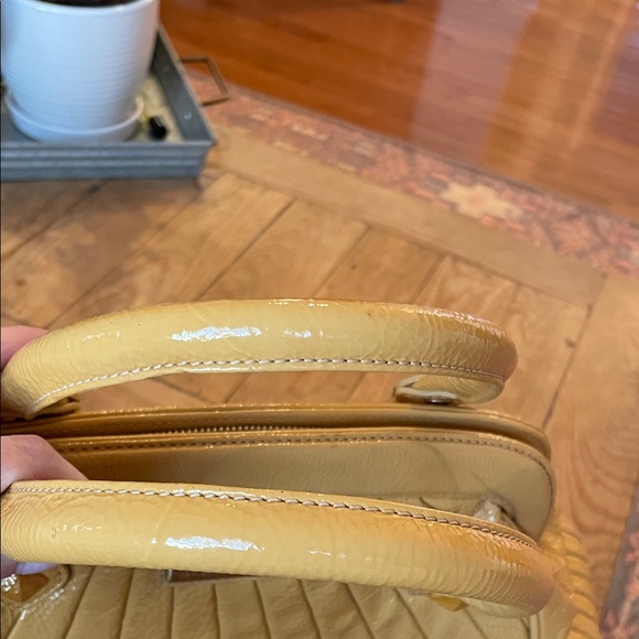 Vintage Isabella Fiore Yellow Quilted Bag Think Spring! - Picture 8 of 11